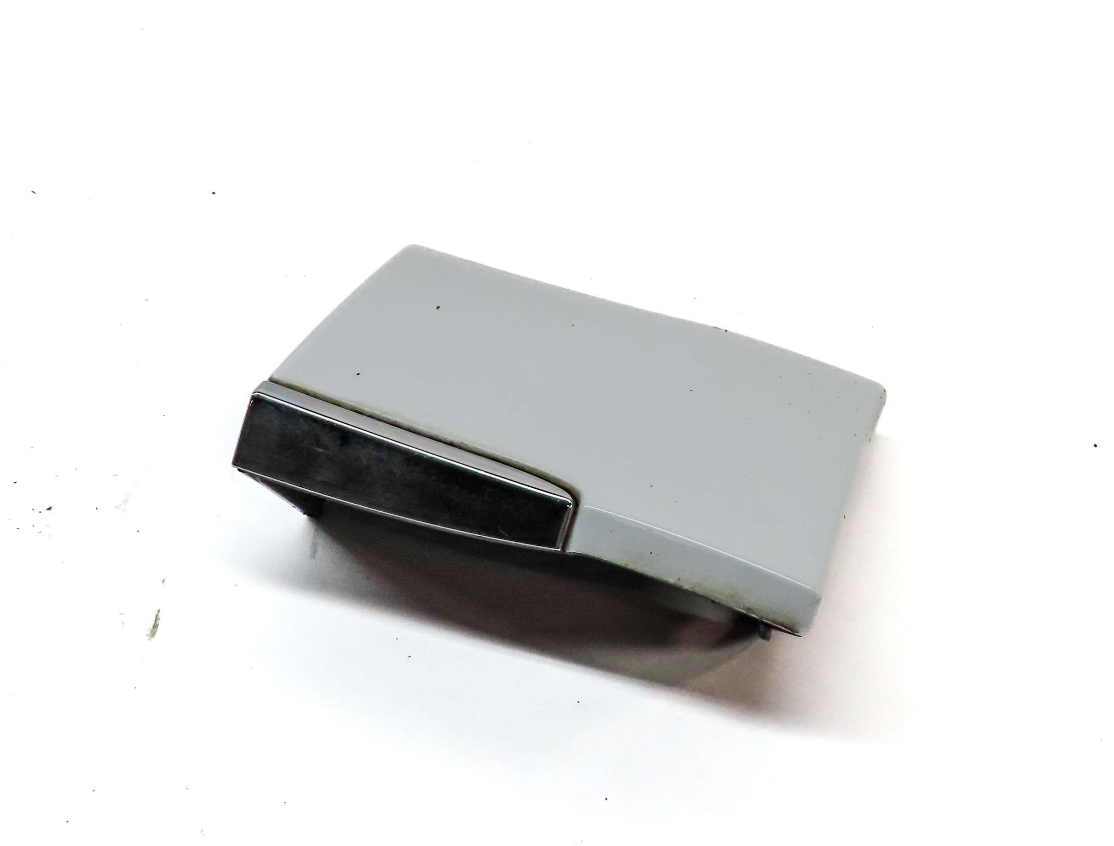 2013 AUDI Q5 (B8 8R) FRONT LEFT DRIVER FENDER LOWER TRIM CAP — exact item pictured